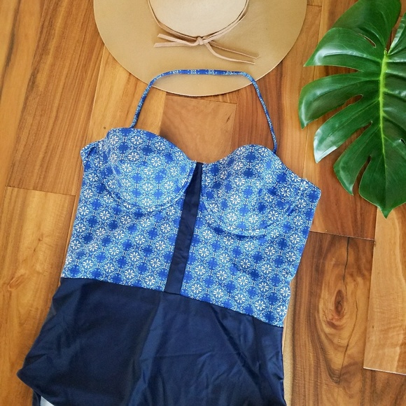 Ann Taylor Loft Beach one piece 16 swimsuit halter - Picture 3 of 5